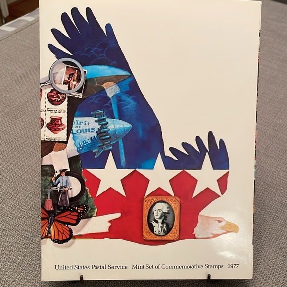 USPS 1977 Stamp Album Mint Set of Commemorative Stamps 27 Unmarked Stamps - Picture 9 of 9